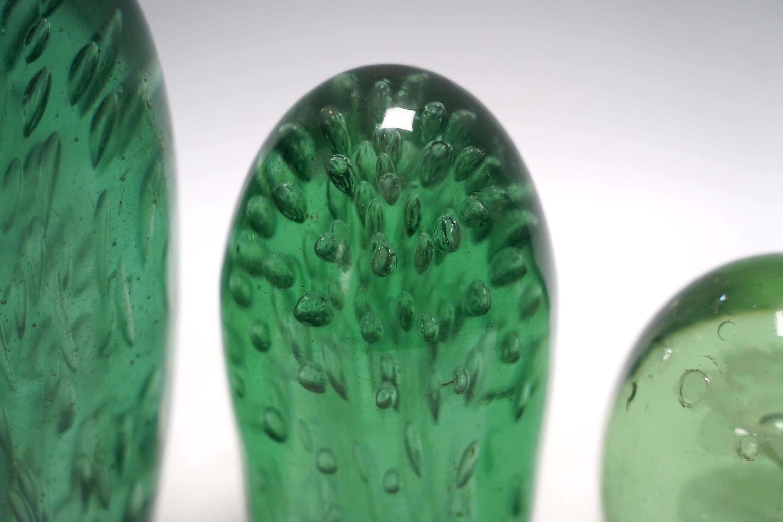 Three Victorian glass dumps, tallest 18cm